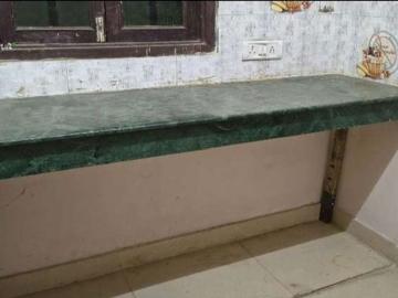 Rental | 2 BHK 950 Sq.Ft. Apartment in Husainganj