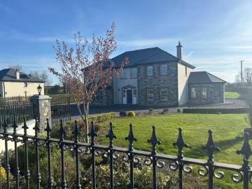 Cozy Herbertstown Area, Bruff, Limerick