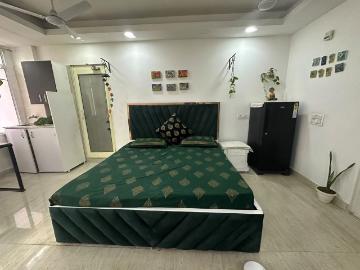 Rental | Studio 450 Sq.Ft. Apartment in South Extension