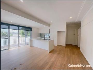 Renovated Wahroonga Spacious 3 Bedroom Family Home to Let