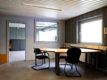 Renovierte Bürofläche mit Umkleide & Dusche | 99 m² |...