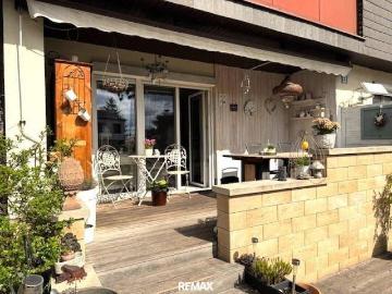 Renovierte Doppelhaushälfte mit Keller & Garage!