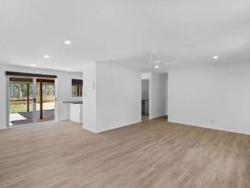 Recently Renovated Acreage Gem + Space For The Horses!