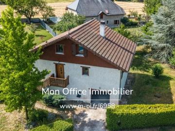 Référence: 6958 TCA. Maison 5 pièces jardin plat de plus...