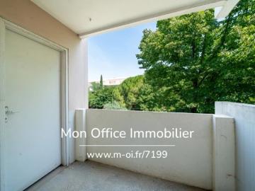 Référence: 7199 AFO Appartement 4 pièces avec balcon et...