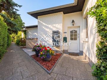 Reihenhaus – Hochwertig saniert und mit modernster...