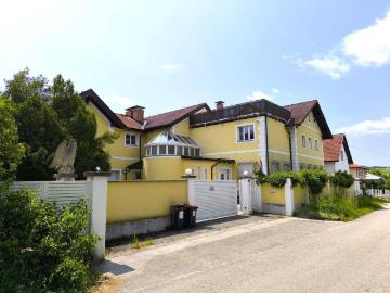 Repräsentative Villa in Bestlage Architektur, Raum und...