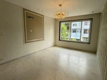 Resale | 3.5 BHK + Servant Room 2250 Sq.Ft. Apartment in...
