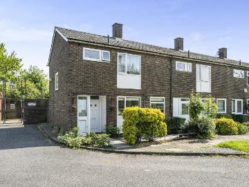 Richmount Gardens, London SE3, 3 bed end terrace house...