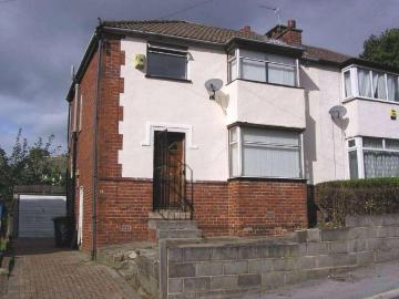 Richmond Avenue, Leeds LS6 3 bed semi detached house to...