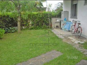 Rif. 17993 Appartamento, Appartamento Affitto a Massa,...