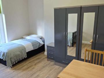 Room in shared 14 bedroom apartment in Smithfield, Dublin