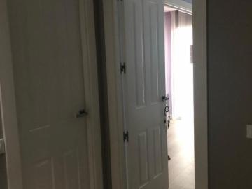 Room/studio, 3rd floor of a 4 bedroom house near the...