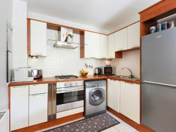 Rockview, Simons Ridge, D18 NPH4