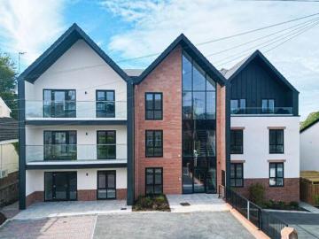 Rocky Lane, Heswall, 3 Bedroom Apartment