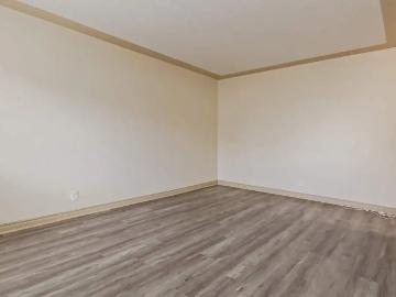 Rosewood Manor 2 Bedroom Apartment for Rent at 10945 106...