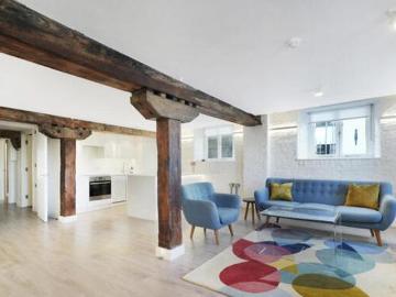 Rotherhithe Street, Surrey Quays, 2 Bedroom Flat