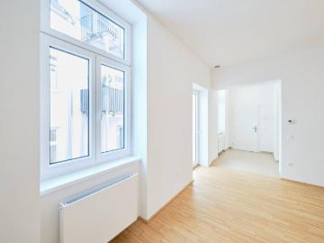 Ruhelage, Balkon und getrennt begehbaren Zimmern!