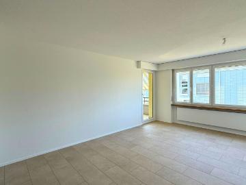 Ruhig gelegene Wohnung mit sonnigem Balkon an...