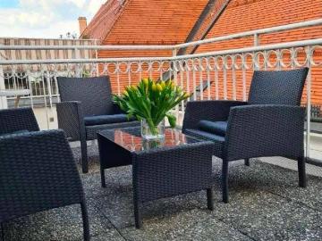 Ruhige und große Terrasse im 1. Bezirk! MÖBLIERTE...