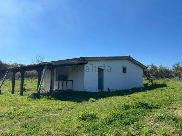 Rustici e casali in vendita di 85 m² in Via Verbania, 7