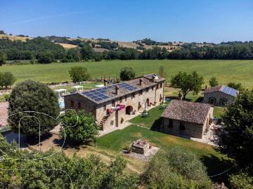 Rustico / Casale in vendita a Todi PG
