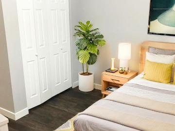 Scenic Heights 1 Bedroom Apartment for Rent at 1613...