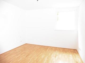 Schicke Erdgeschoß Terrassenwohnung in super Lage AB...