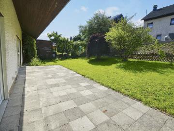 Schickes Appartement mit Terrasse und Garten