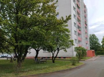 Schöne 3 Zimmer + Abstellraum Wohnung 87qm 5.OG m. Aufzug