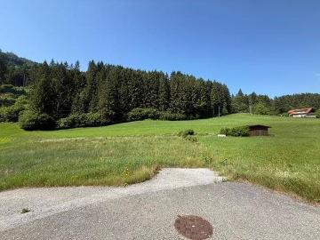 Schönes Baugrundstück nähe Feld am See