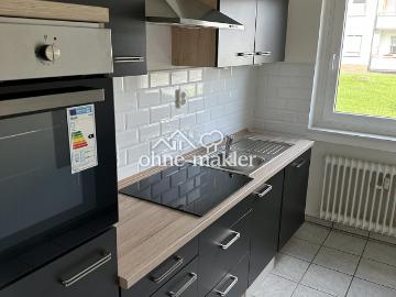 sanierte helle 3 Zimmer Wohnung mit Einbauküche, Balkon...