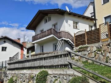 Saniertes, gepflegtes Wohnhaus im Zentrum mit Garten