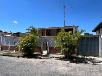 Se vende casa con proyecto remodelar 546.21m2 T Lomas de...