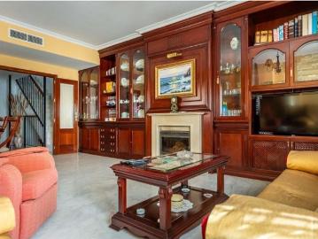 SE VENDE CHALET PAREADO 279 M2 5 DORMITORIOS, 3 BAÑOS,...