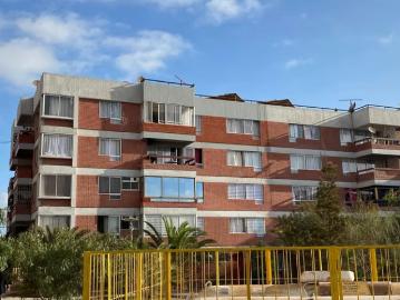 Se vende departamento 3 piso, a pasos de la 6 Comisaria...