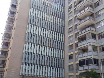 Se Alquila una habitacion a Dama en Altamira Sur