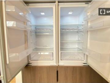 Se alquila habitación en piso compartido de 6...