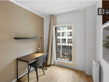 Se alquila habitación en piso compartido de 7...