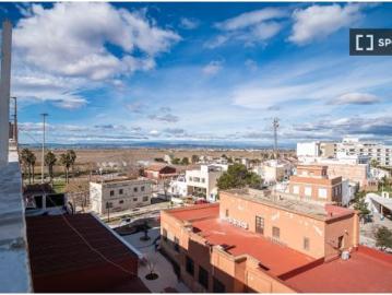 Se alquila piso de 3 habitaciones en El Perellonet,...