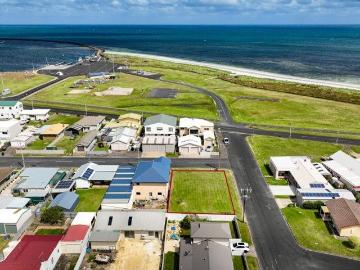 SEA VIEWS ON OFFER