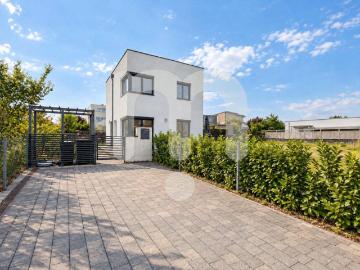 Seezugang inklusive: gepflegtes 4 Zimmer Haus am Felser...