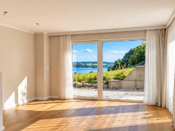 Seeblick inklusive – exklusive Doppelhaushälfte in Mattsee