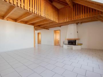 Sehr grosszügige 6.5 Zi Maisonette