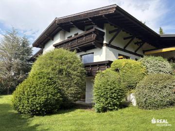 Sehr großzügiges Wohnhaus