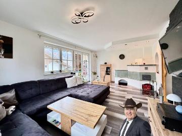 Sehr schöne 5 Zimmer Wohnung mit 3 Schlafzimmern in...