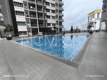 Service Apartment, Corner Lot
