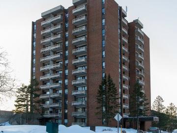 Skyline 1 Bedroom Apartment for Rent at 30 Eleanor Dr,...