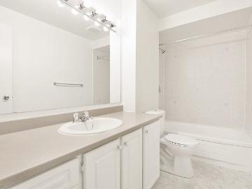 Skyline 2 Bedroom Apartment for Rent at 30 Eleanor Dr,...
