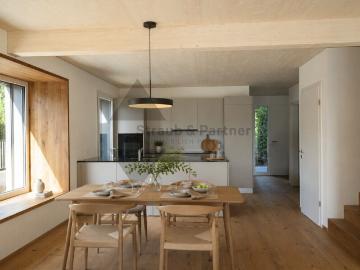 Single family house with 5.5 rooms on sale in Reinach AG...